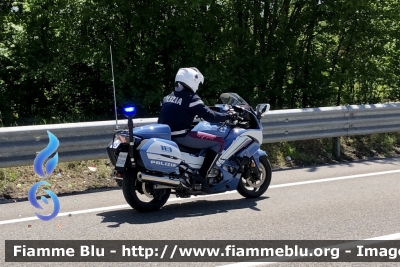 Yamaha FJR 1300 II serie 
Polizia di Stato 
Polizia Stradale 
Allestimento Elevox 
POLIZIA G3083
In Scorta al giro d’Italia 
Moto “18”
Parole chiave: Yamaha_FJR1300 IIserie Polizia Stradale giro d’Italia