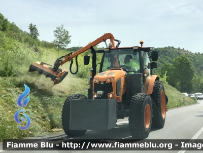 Kubota M135GX-IV
ANAS 
Regione Abruzzo 
Compartimento di L’Aquila 

Parole chiave: Kubota M135GX-IV