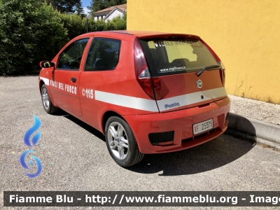 Fiat Punto III serie 
Vigili del Fuoco 
Comando provinciale di Teramo 
Versione 3 Porte 
VF 25375
Parole chiave: Fiat Punto_IIIserie VF25375