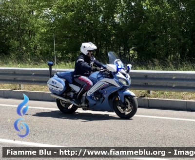 Yamaha FJR 1300 II serie 
Polizia di Stato 
Polizia Stradale 
Allestimento Elevox 
POLIZIA G3082
In Scorta al giro d’Italia 
Moto “16” 
Parole chiave: Yamaha_FJR1300 IIserie Polizia Stradale Giro d’Italia