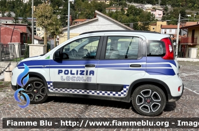 Fiat Nuova Panda II serie 
Polizia Locale 
Comune di Capistrello (AQ)
POLIZIA LOCALE YA 742 AD
Parole chiave: Fiat Nuova_Panda_IIserie POLIZIALOCALEYA742AD