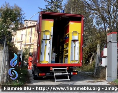 Iveco Daily III serie 
Vigili del Fuoco 
Comando provinciale di L’Aquila 
Nucleo NBCR 
Allestimento Sperotto 
VF 22840
Parole chiave: Iveco Daily_IIIserie VF22840