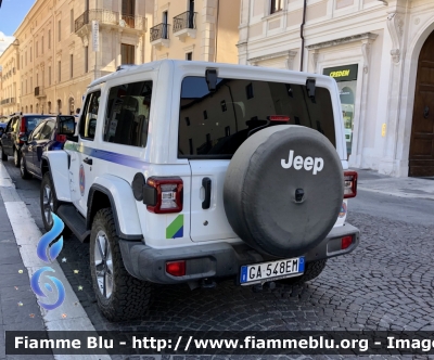 Jeep Wrangler Sahara 
Protezione Civile 
Regione Abruzzo 
Parole chiave: Jeep Wrangler_Sahara