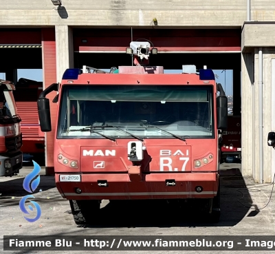 Man Bai Poseidon X6
Vigili del Fuoco 
Comando provinciale di Pescara 
Distaccamento Aeroportuale 
AutoIdroSchiumaPolvere
VF 21850
Parole chiave: Man Bai_Poseidon_X6 VF21850