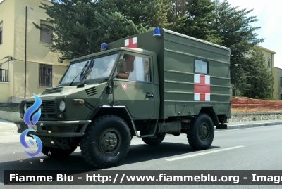 Iveco VM90
Esercito Italiano
Sanità Militare
9’ reggimento Alpini L’Aquila 
Ambulanza 
EI 738 DJ 

Parole chiave: Iveco_VM90 Ambulanza Esercito Italiano Alpini L’Aquila