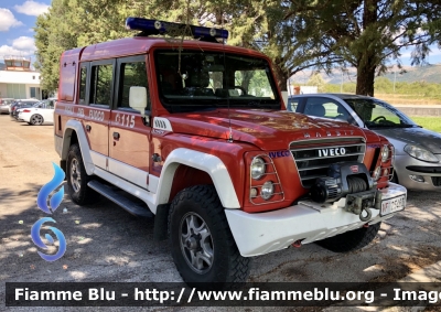 Iveco Massif Double cab 
Vigili del Fuoco 
Comando provinciale di L’Aquila  
Allestimento Iveco-Magirus 
VF 25463
Parole chiave: Iveco Massif Double cab VF25463