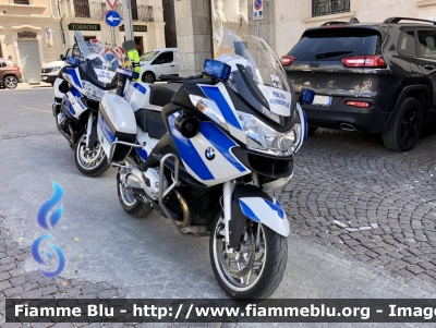 Bmw 1200RT
Polizia Municipale 
Comune di L’Aquila 
POLIZIA LOCALE YA 00020
Parole chiave: Bmw 1200RT POLIZIALOCALEYA00020