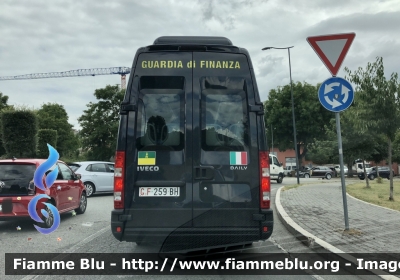 Iveco Daily V serie 
Guardia di Finanza 
Decorazione grafica Artlantis 
GdiF 259 BH 
Parole chiave: Iveco Daily_Vserie GDIF259BH