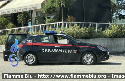 Alfa Romeo Nuova Giulietta restyle 
Carabinieri 
Nucleo operativo e radiomobile 
Allestimento NCT 
Decorazione grafica Artlantis 
CC DV 959

Parole chiave: Alfa Romeo Nuova Giulietta restyle CCDV959