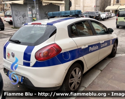 Fiat Nuova Bravo 
Polizia Locale 
Comune di Pratola Peligna 
POLIZIA LOCALE YA 590 AG 
Parole chiave: Fiat Nuova_Bravo POLIZIALOCALEYA590AG