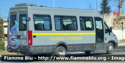 Iveco Daily III serie 
Guardia di Finanza 
Comando provinciale di L’Aquila 
GdiF 382BA 
Parole chiave: Iveco daily guardia di finanza L’Aquila