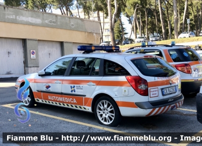 Renault Laguna Grandtour II serie 
ASL n4 di Teramo 
118 Abruzzo Soccorso 
C.O. Di Teramo 
Automedica 
Allestimento Aricar 
Parole chiave: Renault Laguna_Grandtour_IIserie Automedica 