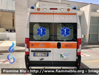 Fiat Ducato X290
ASL n1 Avezzano Sulmona L’Aquila 
118 Abruzzo Soccorso 
C.O di L’Aquila 
Allestimento Mariani Fratelli 
Parole chiave: Fiat Ducato_X290