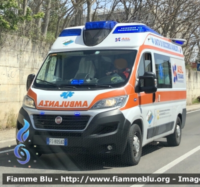 Fiat Ducato X290 
ASL n4 Teramo 
118 Abruzzo Soccorso 
Ambulanza donata dai consiglieri regionali M5S Abruzzo 
Allestimento Orion 
Parole chiave: Ambulanza FIAT Ducato_X290 Asl Teramo