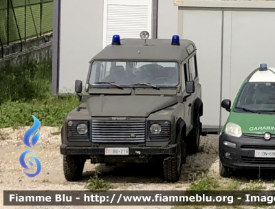 Land Rover Defender 90
Carabinieri 
Comando Carabinieri Unità per la Tutela Fotestale Ambientale ed Agroalimentare 
CC BU 216
Parole chiave: Land-Rover Defender_90 CCBU216