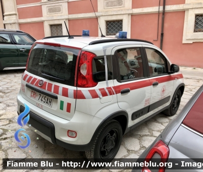 Fiat Nuova Panda 4x4 II serie 
Croce Rossa Italiana 
Comitato Regionale Abruzzo 
Allestimento Elevox 
CRI 745 AH 
Parole chiave: Fiat Nuova_Panda_4x4_IIserie CRI745AH