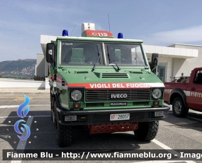 Iveco VM90 Scout - Ex Corpo Forestale dello Stato 
Vigili del Fuoco 
Comando provinciale di L’Aquila 
Allestimento Iveco-Magirus 
Ex Corpo Forestale dello Stato 
VF 28057
Parole chiave: Iveco VM90_Scout VF28057