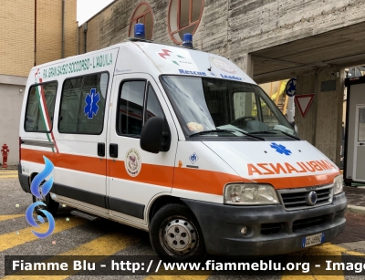 Fiat Ducato III serie 
Pubblica Assistenza Gran Sasso Soccorso 
Allestimento Mariani Fratelli 

Parole chiave: Fiat Ducato_IIIserie Ambulanza