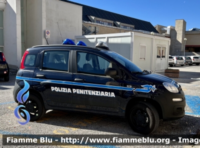 Fiat Nuova Panda 4x4 II serie 
Polizia Penitenziaria 
Servizio Tradizioni e Piantonamenti 
POLIZIA PENITENZIARIA 412 AH
Parole chiave: Fiat Nuova_Panda_4x4_IIserie POLIZIAPENITENZIARIA412AH