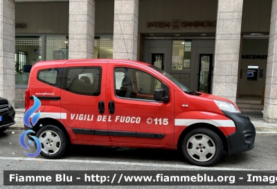 Fiat Qubo 
Vigili del Fuoco 
Comando provinciale di L’Aquila
VF 28010
Parole chiave: Fiat Qubo VF28010