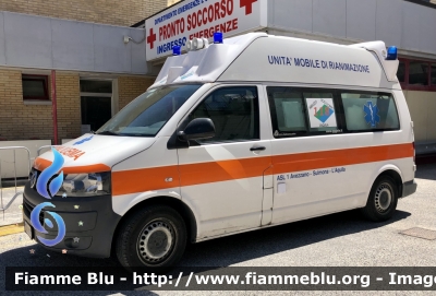 Volkswagen Transporter T5 restyle 
ASL n1 Avezzano Sulmona L’Aquila 
118 Abruzzo soccorso 
C.O. Di L’Aquila 
Allestimento GGG elettromeccanica 
Parole chiave: Volkswagen Transporter_T5restyle Ambulanza