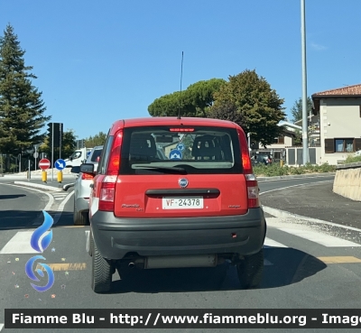 Fiat Nuova Panda 4x4 I serie 
Vigili del Fuoco 
Comando provinciale di L’Aquila 
VF 24378
Parole chiave: Fiat Nuova_Panda_4x4_Iserie VF24378