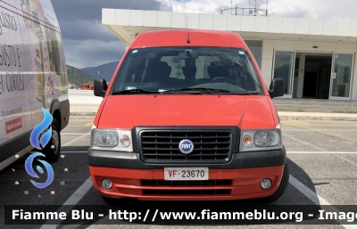 Fiat Scudo I serie 
Vigili del Fuoco 
Nucleo Sommozzatori Roma 
Mezzo acquistato dalla Direzione Nazionale per L’Ispettorato Emergenze 
VF 23670
Parole chiave: Fiat Scudo_Iserie VF23670