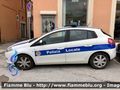 Fiat Nuova Bravo 
Polizia Locale 
Comune di Pratola Peligna 
POLIZIA LOCALE YA 590 AG 
Parole chiave: Fiat Nuova_Bravo POLIZIALOCALEYA590AG