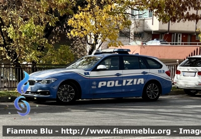 Bmw 318 Touring F31 III restyle 
Polizia di Stato 
Polizia Stradale in servizio sull’autostrada A24/A25 “Strada dei Parchi”
Allestimento Focaccia 
POLIZIA M3494
Parole chiave: Bmw 318_Touring_F31_IIIrestyle POLIZIAM3494