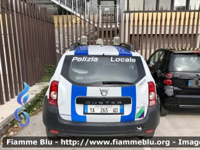 Dacia Duster 4WD
Polizia Locale 
Comune di Rocca di Mezzo 
Allestimento Bertazzoni 
POLIZIA LOCALE YA 263 AD 
Parole chiave: Dacia Duster_4WD POLLIZIALOCALEYA263AD