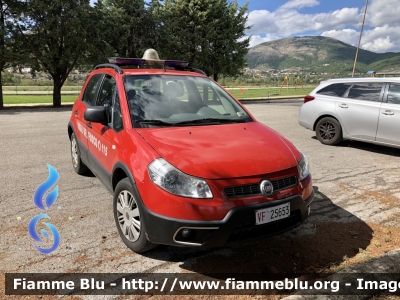 Fiat Sedici 
Vigili del Fuoco 
Comando provinciale di L’Aquila 
Automezzo donato da Reale Mutua Assicurazioni 
VF 25653
Parole chiave: Fiat Sedici VF25653