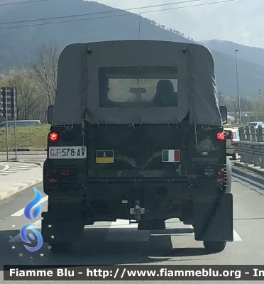 Land Rover Defender 90
Guardia di Finanza 
Scuola ispettori e sovrintendenti di L’Aquila 
GdiF 578 AV 
Parole chiave: Land-Rover Defender_90 GdiF578AV