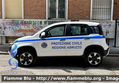 Fiat Nuova Panda Cross II serie 
Protezione Civile 
Regione Abruzzo 
Parole chiave: Fiat Nuova_Panda_Cross_IIserie