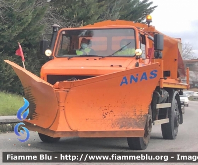 Mercedes-Benz Unimog U1700 
ANAS 
Regione Abruzzo 
Compartimento di L’Aquila 

Parole chiave: Mercedes benz unimog u1700 anas Abruzzo L’aquila