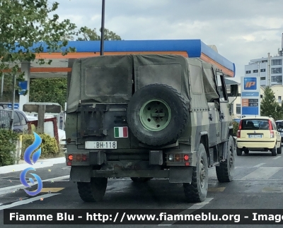 Iveco VM90 
Esercito Italiano 
9’ Reggimento Alpini L’Aquila 
EI BH 118
Parole chiave: Iveco VM90