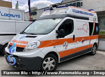 Renault trafic II serie 
Pubblica assistenza di Montereale 
Allestimento Maf 
Parole chiave: Ambulanza Renault trafic Montereale