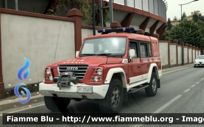 Iveco Massif 
Vigili del Fuoco 
Comando provinciale di L’Aquila 
Allestimento Iveco-Magirus 
VF 25463
Parole chiave: Iveco Massif VF25463