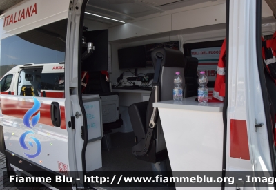 Fiat Ducato X295
Croce Rossa Italiana
C.O.N.E. Centro Operativo Nazionale Emergenze
UCL Allestimento Tekne
CRI 215 AH
Parole chiave: Fiat Ducato_X295 CRI215AH