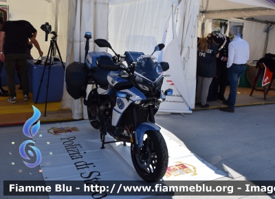 Yamaha Tracer 9
Polizia di Stato
Polizia Stradale
Allestimento Elevox
POLIZIA G3703
Parole chiave: Yamaha Tracer_9 POLIZIAG3703