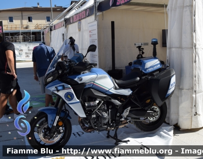 Yamaha Tracer 9
Polizia di Stato
Polizia Stradale
Allestimento Elevox
POLIZIA G3703
Parole chiave: Yamaha Tracer_9 POLIZIAG3703