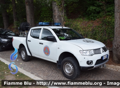 Mitsubishi L200 IV serie 
Protezione Civile 
Regione Abruzzo
Cod.Automezzo 100
Assegnato Temporaneamente al gruppo pc comunale di Sulmona (AQ)
Parole chiave: Mitsubishi L200_IVserie