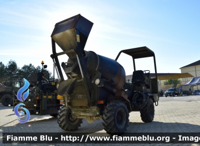 Carmix One 2.5 TT
Esercito Italiano
IX Reggimento Alpini L'Aquila
Betoniera
MACC.OP. EI DB 320
Parole chiave: Carmix One_2.5_TT MACC.OP.EIDB320