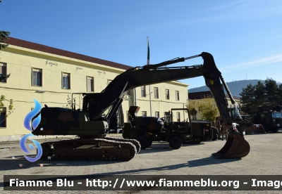 Komatsu PC210NLC
Esercito Italiano
IX Reggimento Alpini L'Aquila
Escavatore Cingolato

Parole chiave: Komatsu PC210NLC