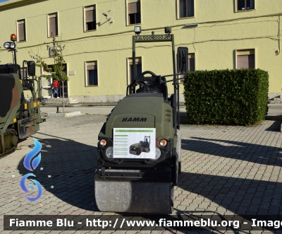 Hamm HD 8VV
Esercito Italiano
IX Reggimento Alpini L'Aquila
Rullo Compattatore
MACC.OP. EI DB 384
Parole chiave: Hamm HD_8VV MACC.OP.EIDB384