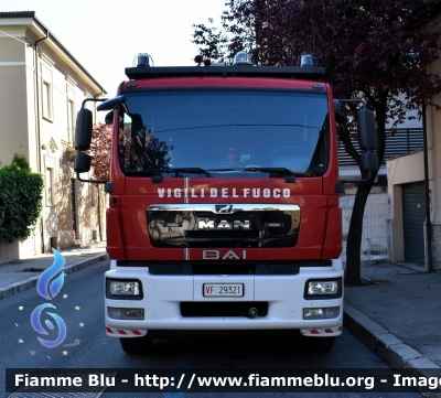 Man TGM 15.250 II serie
Vigili del Fuoco
Comando Provinciale di L'Aquila
AutoPompaSerbatoio Allestimento Bai
VF 29321
Parole chiave: Man TGM_15.250_IIserie VF29321