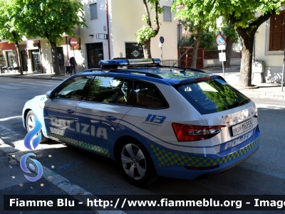 Skoda Superb III serie restyle
Polizia di Stato
Polizia Stradale
POLIZIA M6333
In Scorta al Giro D'Italia 2024
Auto 475
Parole chiave: Skoda Superb_IIIserie_restyle POLIZIAM6333 Giro_D&#039;Italia_2024