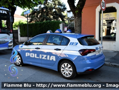 Fiat Nuova Tipo restyle
Polizia di Stato
Polizia Stradale
POLIZIA M6772
Parole chiave: Fiat Nuova_Tipo_restyle POLIZIAM6772