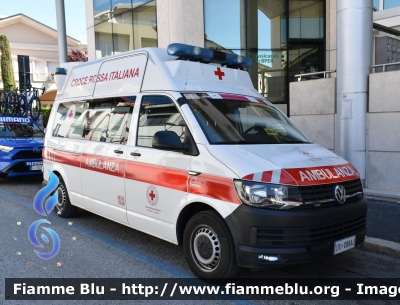 Volkwagen Trasporter T6
Croce Rossa Italiana
Comitato di Legnano (MI)
Allestimento Alessi-Becagli
CRI 088 AJ
In Scorta al Giro D'Italia 2024
Automezzo 73
Parole chiave: Volkwagen Transporter_T6 CRI088AJ Ambulanza Giro_D&#039;Italia_2024