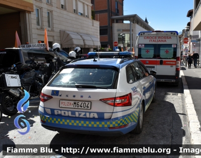 Skoda Superb Wagon III serie restyle 
Polizia di Stat
Polizia Stradale
Allestimento Focaccia
POLIZIA M6404
In Scorta al Giro D'Italia 2024
Auto 06
Parole chiave: Skoda Superb_Wagon_IIIserie_restyle POLIZIAM6404 Giro_D&#039;Italia_2024