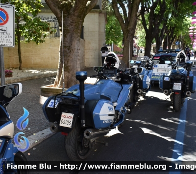 Yamaha FJR 1300 II serie restyle
Polizia di Stato
Polizia Stradale
Allestimento Elevox
POLIZIA G3103
In Scorta al Giro D'Italia 2024
Moto 32
Parole chiave: Yamaha FJR_1300_IIserie POLIZIAG3103 Giro_D&#039;Italia_2024